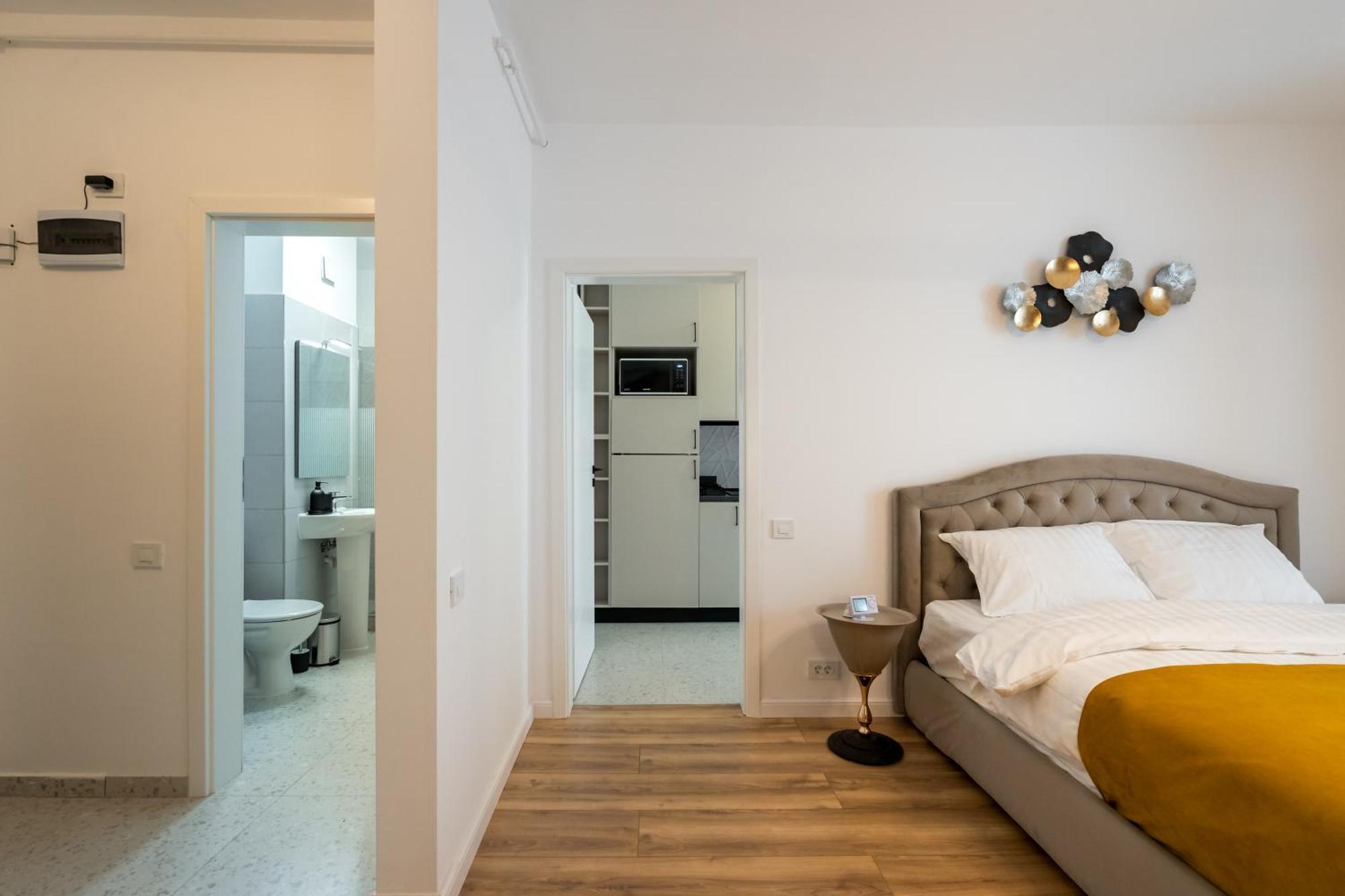 Apartament Plaza 37 *